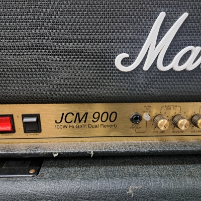 Marshall JCM900 2